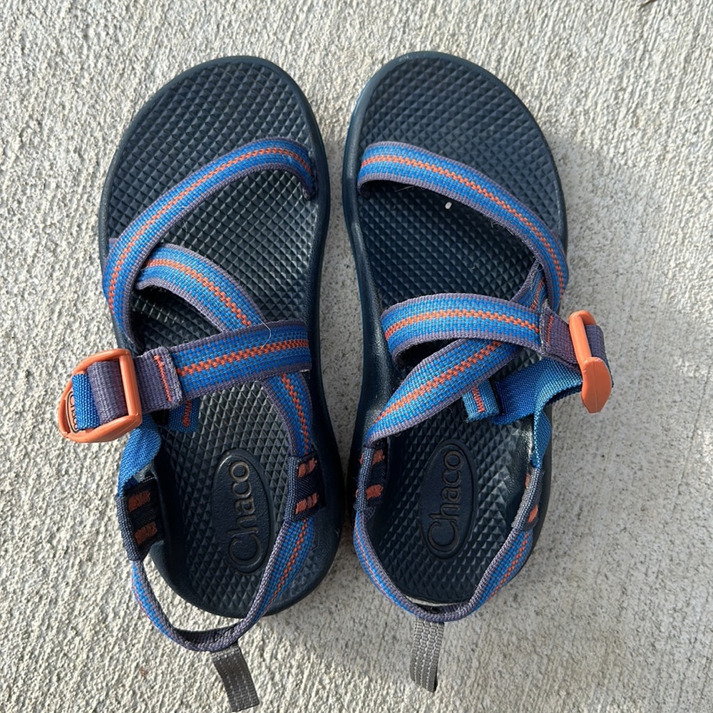 Chacos size 3 Z1 classic kids